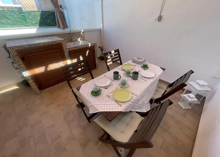 Azahar Centre Apartment & Parking